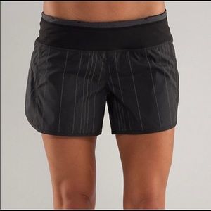 Lululemon Turbo Run Short Reflective Strip 4” Inseam